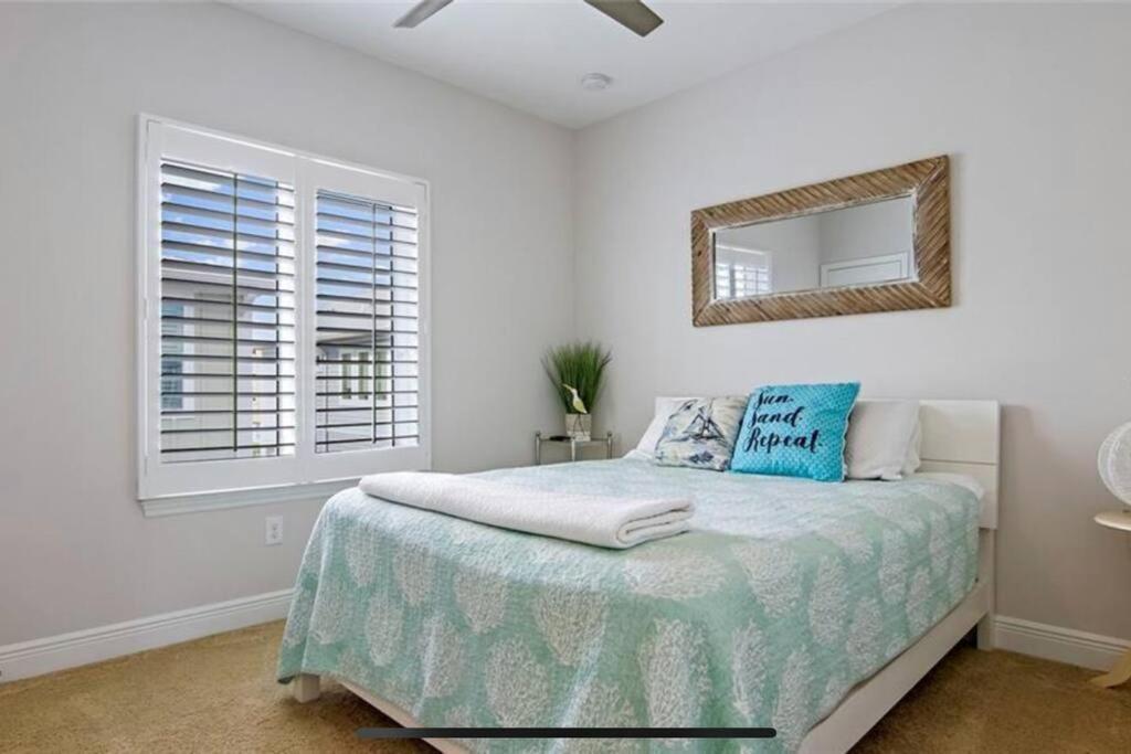 Luxurious Modern Townhouse Right Across Beach!! Table Tennis St. Pete Beach Exteriér fotografie