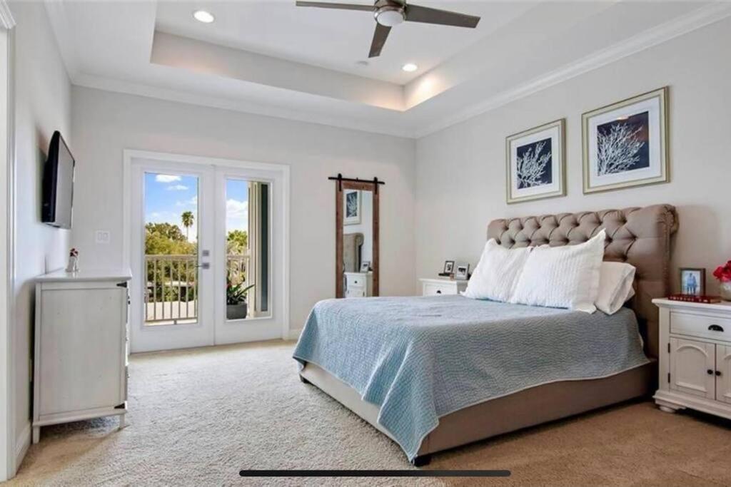 Luxurious Modern Townhouse Right Across Beach!! Table Tennis St. Pete Beach Exteriér fotografie