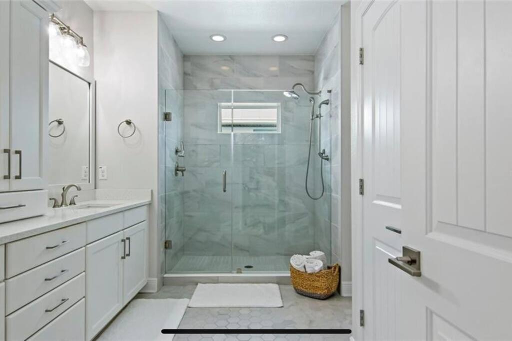 Luxurious Modern Townhouse Right Across Beach!! Table Tennis St. Pete Beach Exteriér fotografie